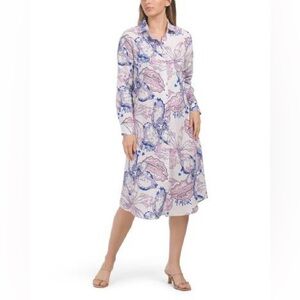 Las Surenas Amor shirt dress is a button-down style